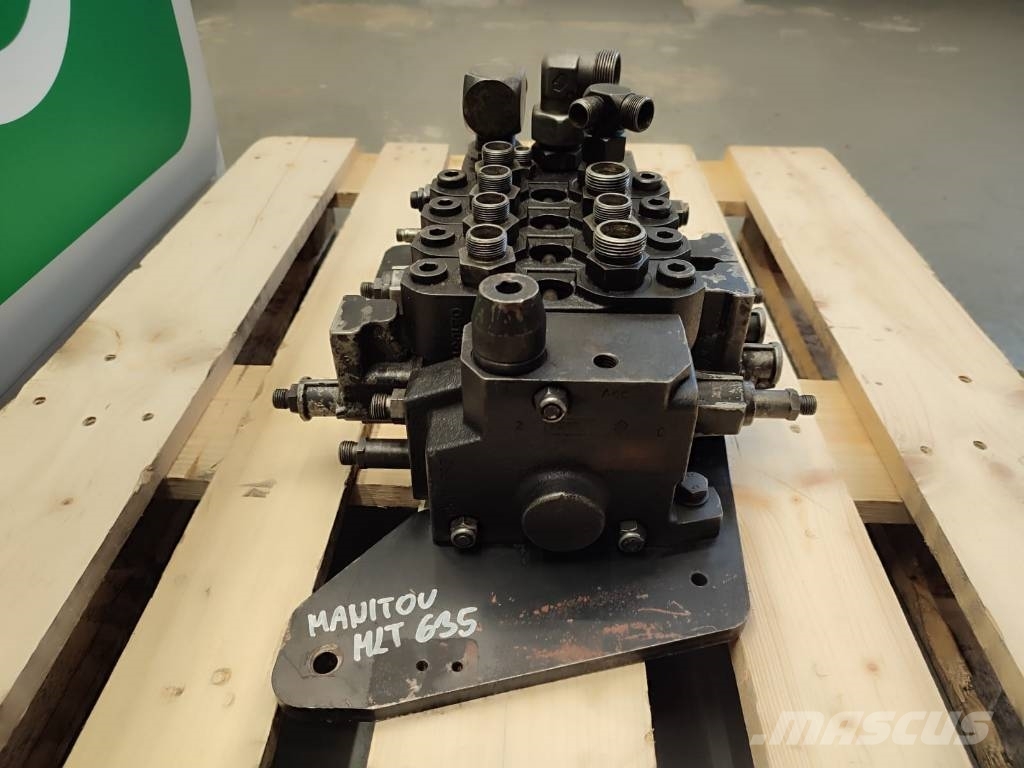 Manitou Hydraulic distributor 08105220 Manitou MLT 737 Hydraulics