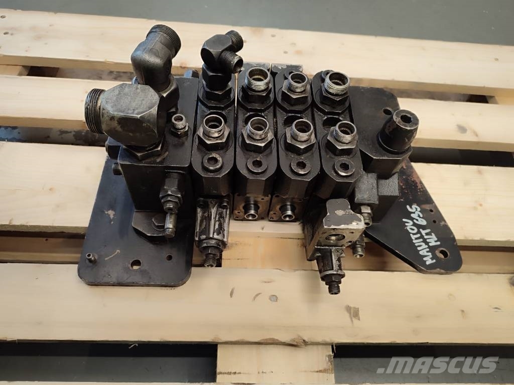 Manitou Hydraulic distributor 08105220 Manitou MLT 737 Hydraulics