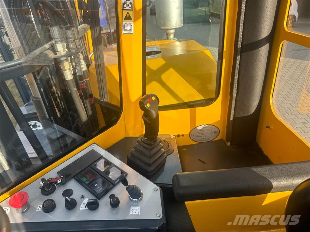 Combilift C6000 //LPG // 2017 year // Very good condition 4-way reach truck