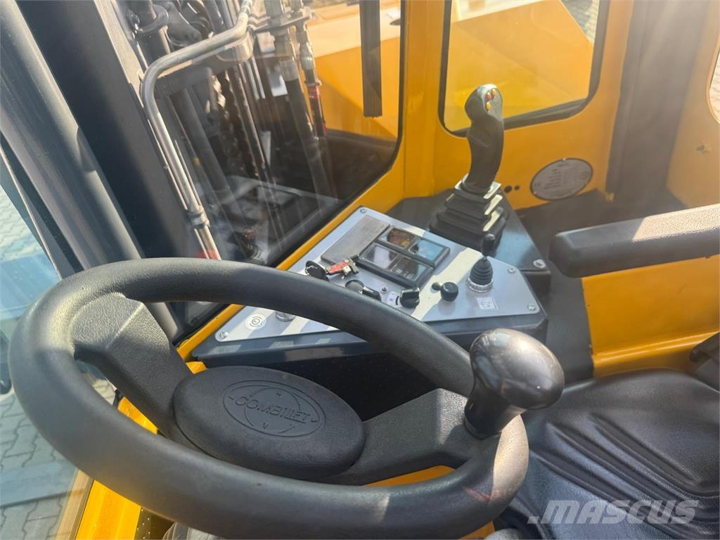 Combilift C6000 //LPG // 2017 year // Very good condition 4-way reach truck