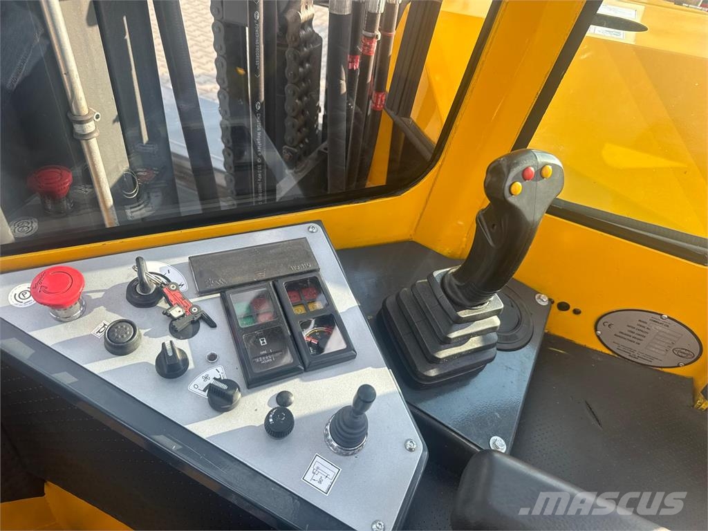 Combilift C6000 //LPG // 2017 year // Very good condition 4-way reach truck