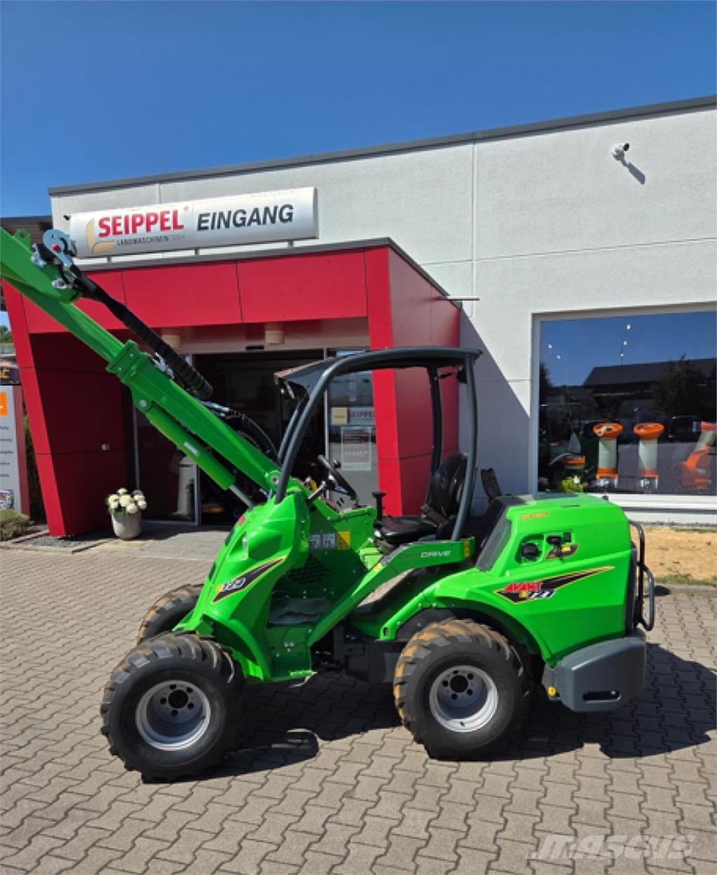 Avant E727 Elektro Voorladers en gravers