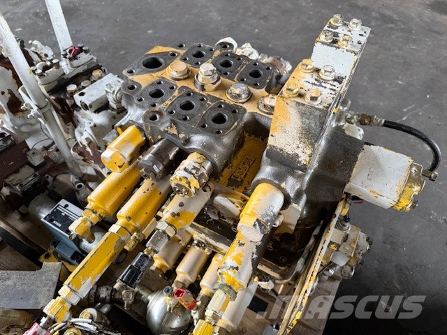 Komatsu PC 600 LC-6 USEED HYDRAULIC PARTS Υδραυλικά