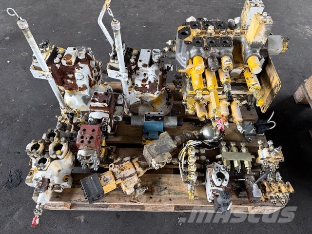 Komatsu PC 600 LC-6 USEED HYDRAULIC PARTS Υδραυλικά