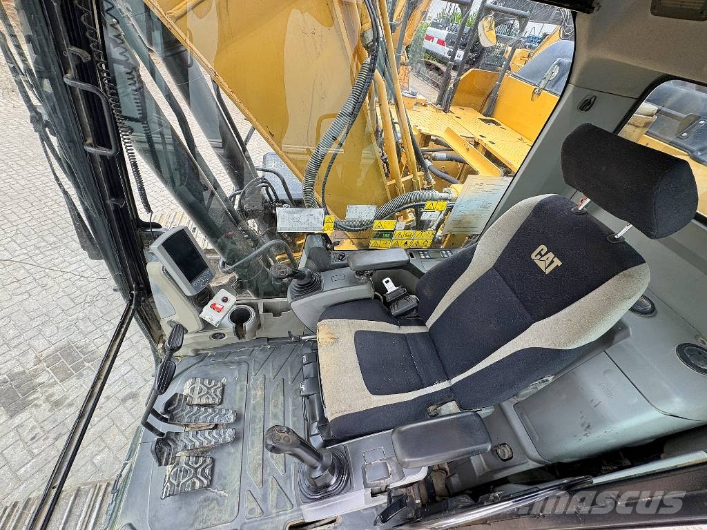 CAT 320 EL Koparki gąsienicowe