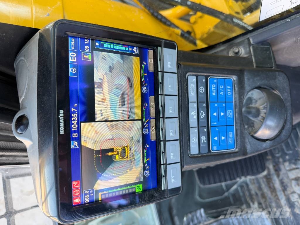 Komatsu PC 490 LC-11E0 حفارات زحافة