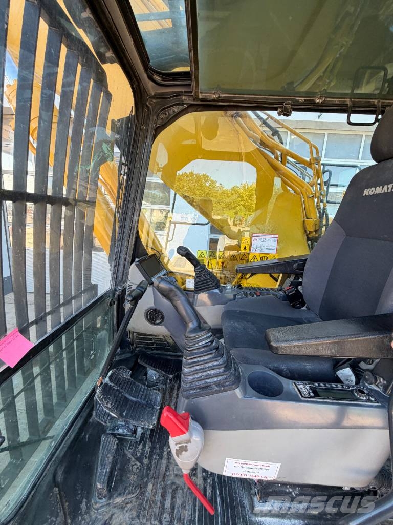 Komatsu PC 490 LC-11E0 حفارات زحافة