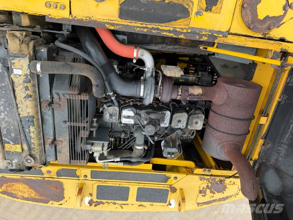 Komatsu PC 210 LC-7K Kāpurķēžu ekskavatori