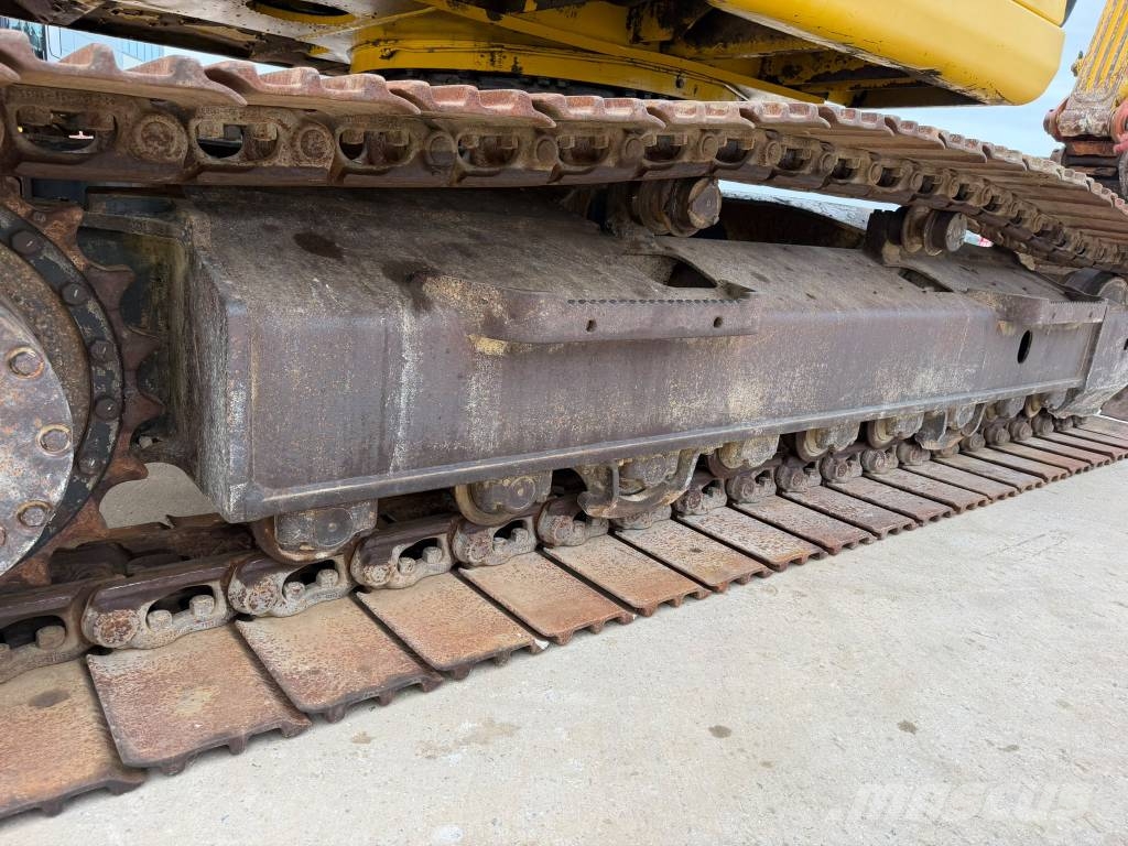 Komatsu PC 210 LC-7K Kāpurķēžu ekskavatori