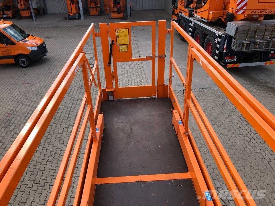 Holland Lift HL-220 E12N Škarjaste dvižne ploščadi