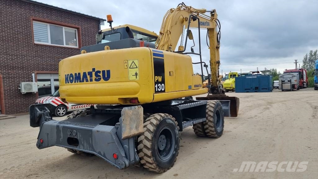 Komatsu PW 130-7K حفارات بعجل