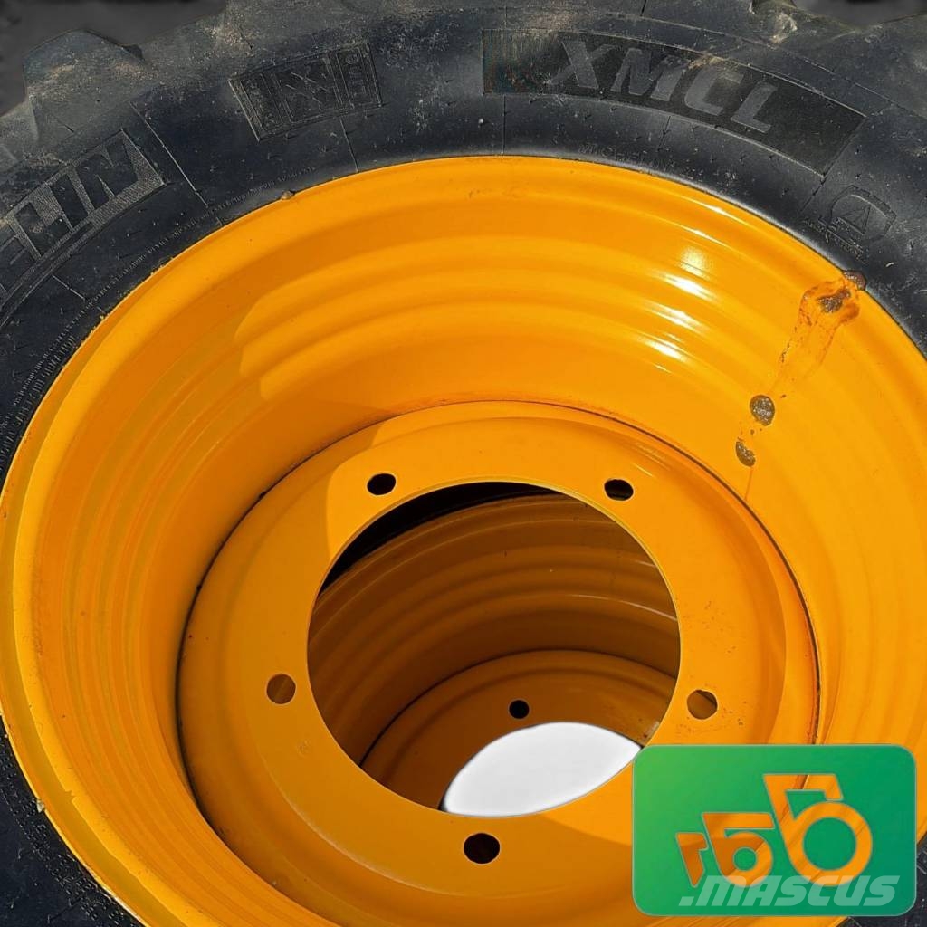 JCB 526 S Wheel R24 Tire Michelin 460/70 17.5L Sitemas Dekk, hjul og felger
