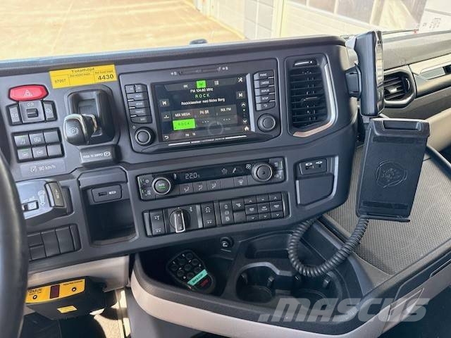 Scania R 410 B6x2*4NB LNG Camiones con temperatura controlada