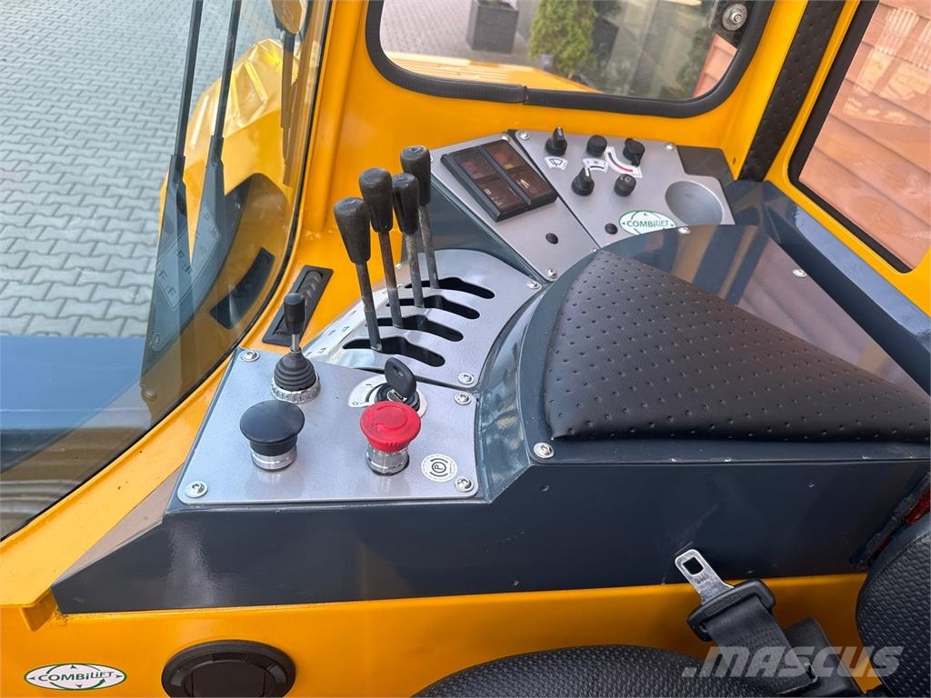 Combilift C4000 //2015 year//LPG / Low mast Повдигач с движение в 4 посоки