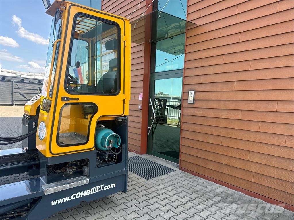 Combilift C4000 //2015 year//LPG / Low mast 4방향 리치트럭