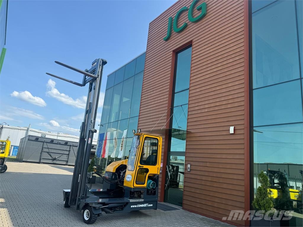 Combilift C4000 //2015 year//LPG / Low mast Four-way truck