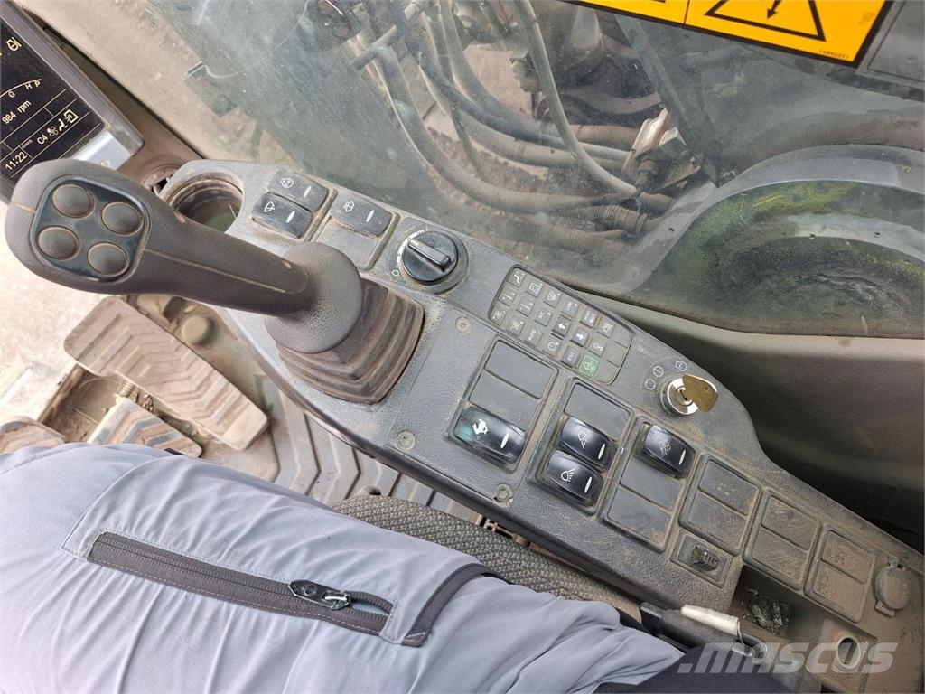 Volvo EC 160 CL Прочие фургоны