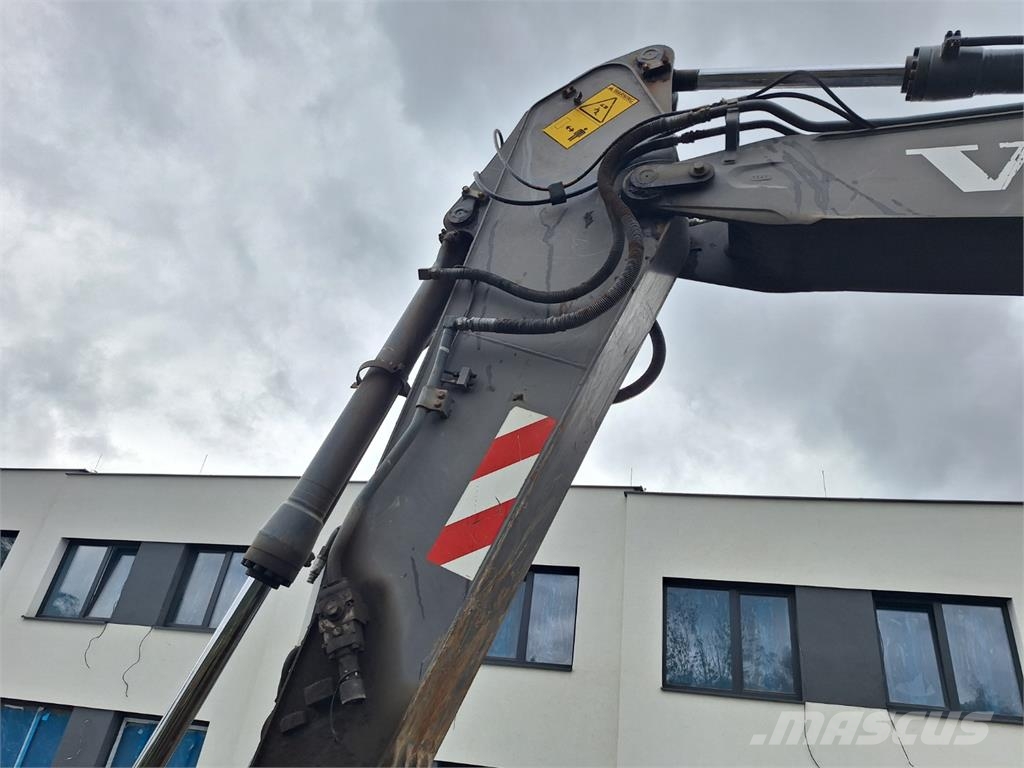 Volvo EC 160 CL Прочие фургоны
