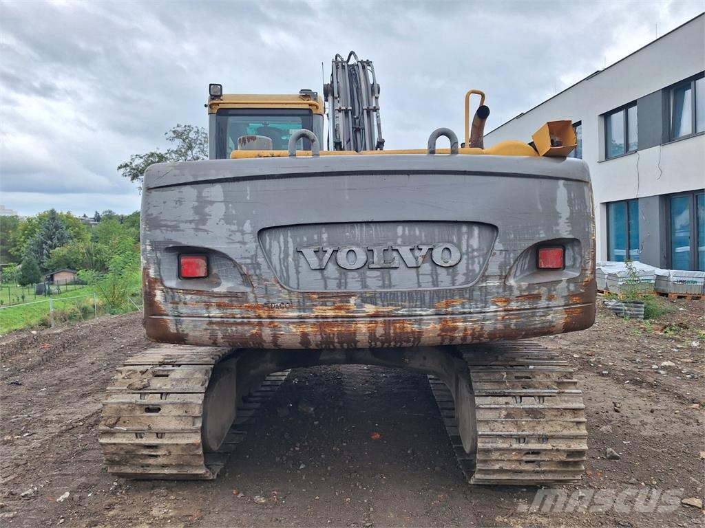 Volvo EC 160 CL Прочие фургоны