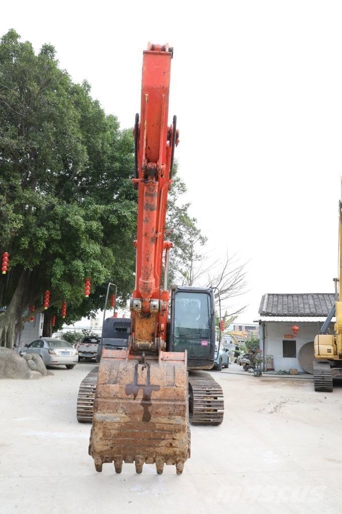 Hitachi ZX 200-5 G Lánctalpas kotrók