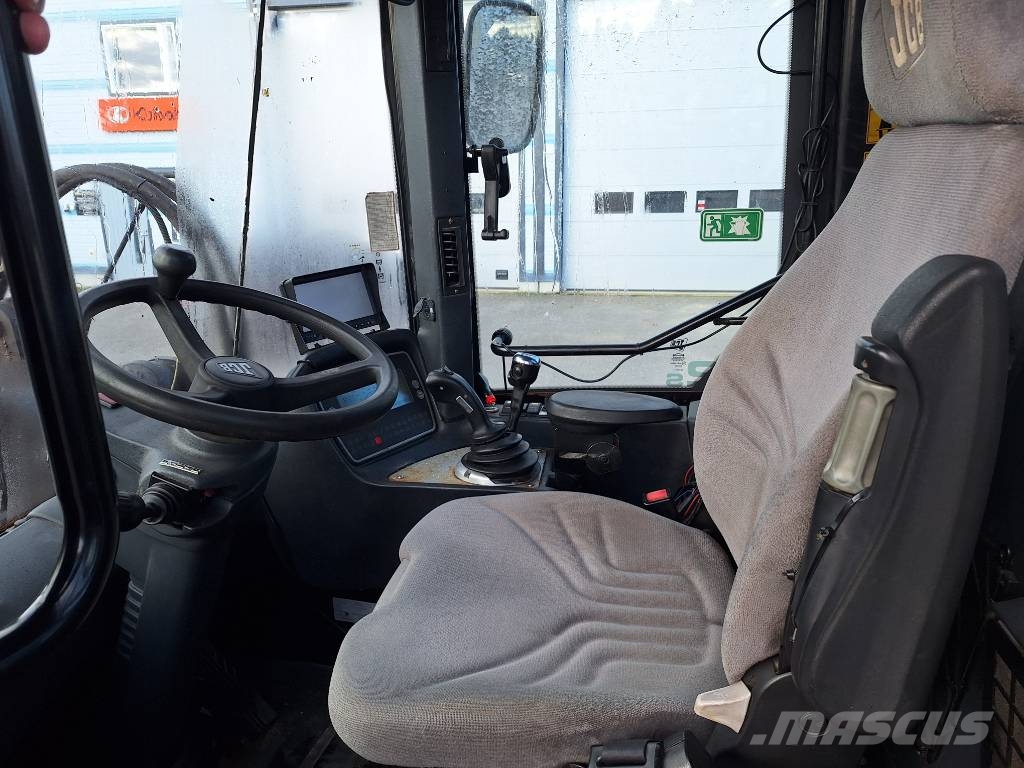 JCB 412 S Iekrāvēji uz riteņiem