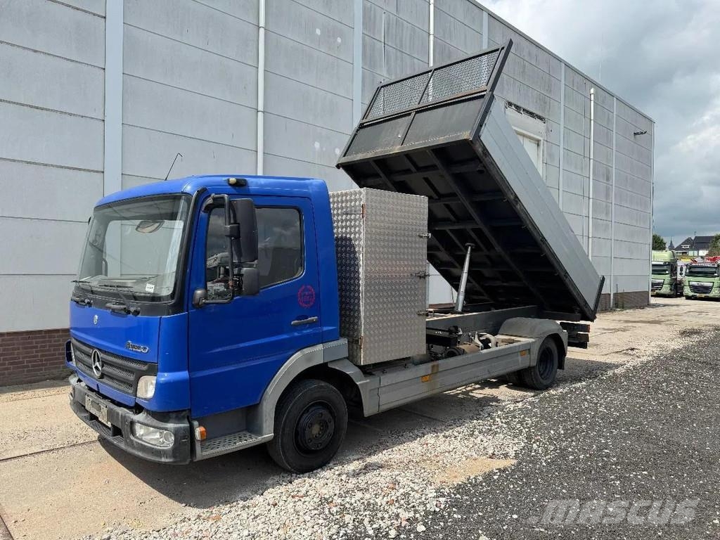 Mercedes-Benz Atego 815 4X2 3 WAY KIPPER FULL STEEL MANUAL GEAR 自卸式货车