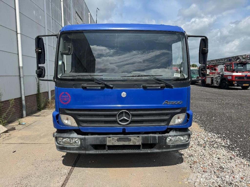 Mercedes-Benz Atego 815 4X2 3 WAY KIPPER FULL STEEL MANUAL GEAR 自卸式货车