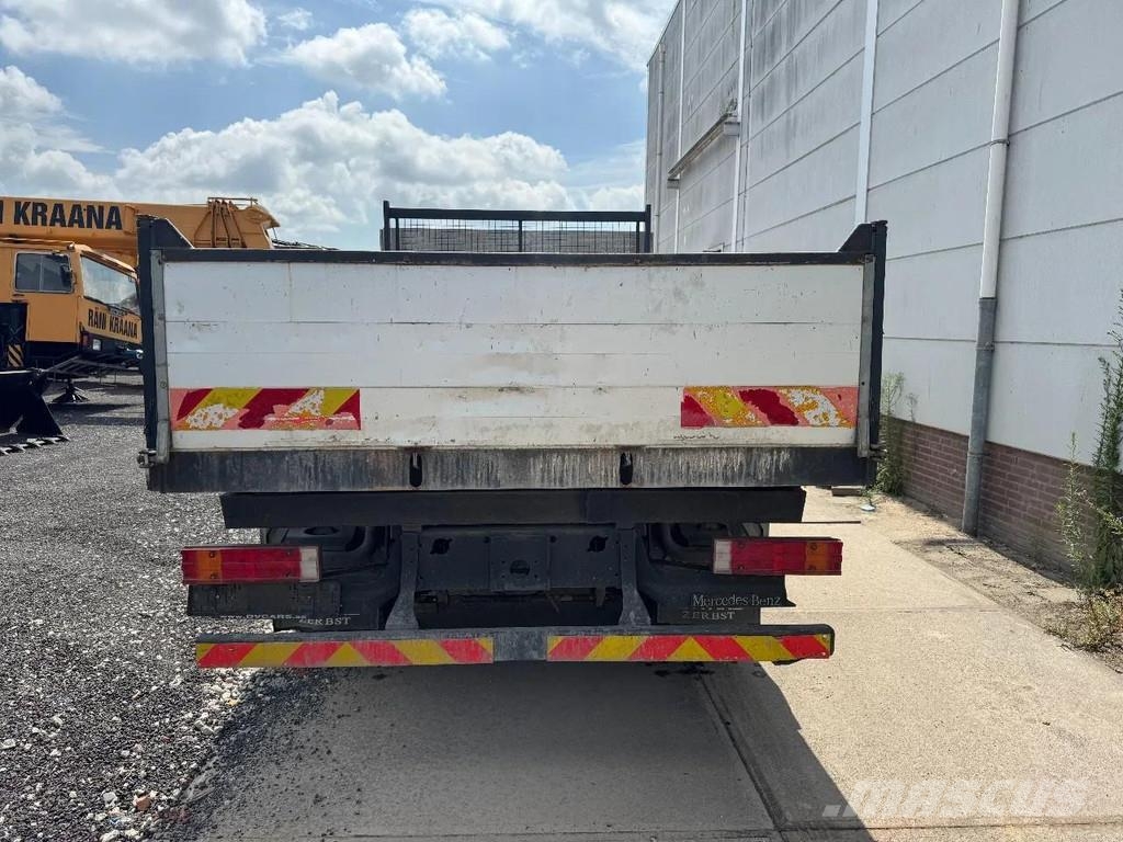 Mercedes-Benz Atego 815 4X2 3 WAY KIPPER FULL STEEL MANUAL GEAR 自卸式货车
