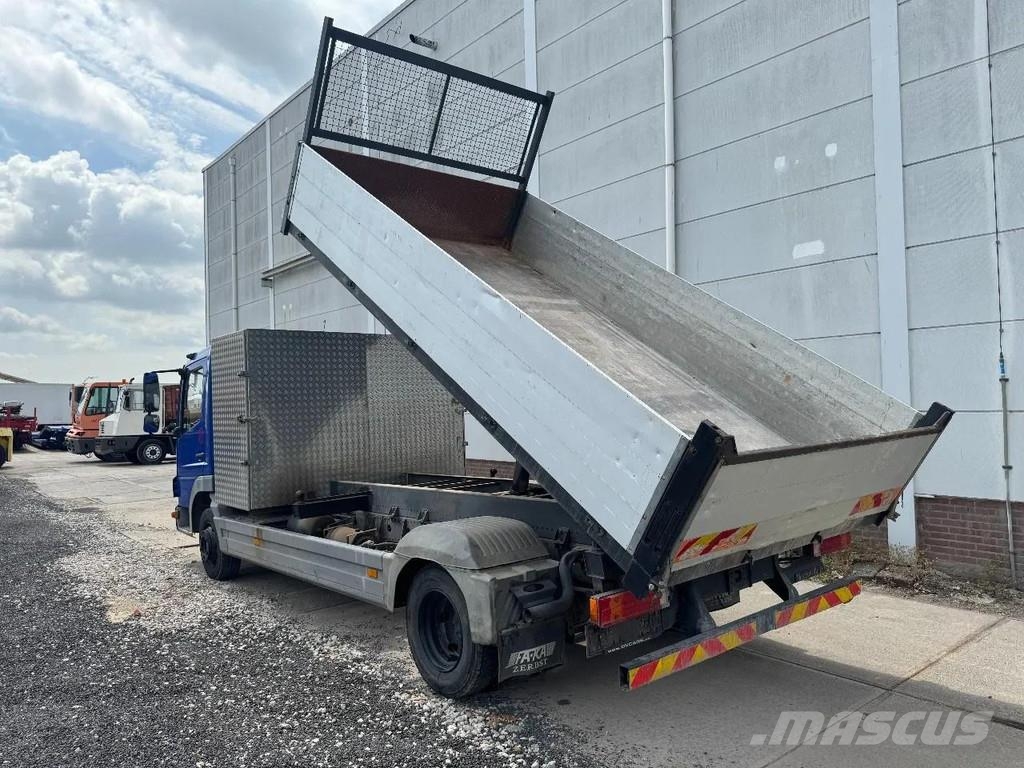 Mercedes-Benz Atego 815 4X2 3 WAY KIPPER FULL STEEL MANUAL GEAR 自卸式货车