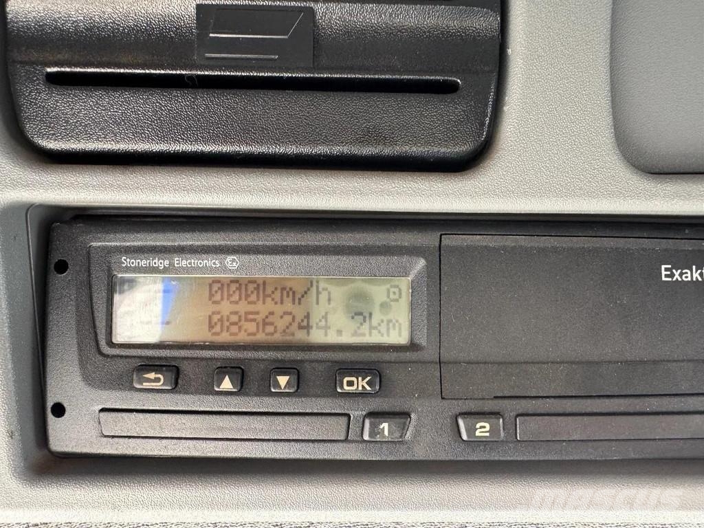 Mercedes-Benz Atego 815 4X2 3 WAY KIPPER FULL STEEL MANUAL GEAR 自卸式货车