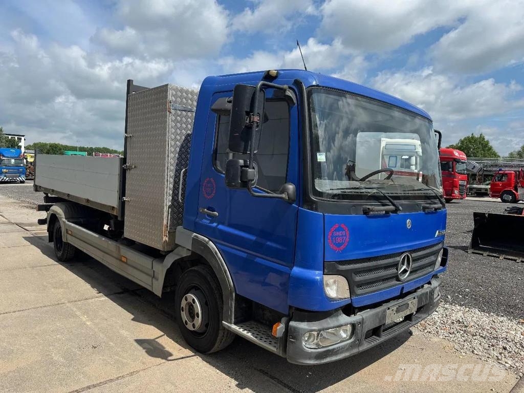 Mercedes-Benz Atego 815 4X2 3 WAY KIPPER FULL STEEL MANUAL GEAR 自卸式货车