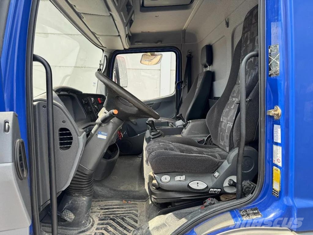 Mercedes-Benz Atego 815 4X2 3 WAY KIPPER FULL STEEL MANUAL GEAR 自卸式货车