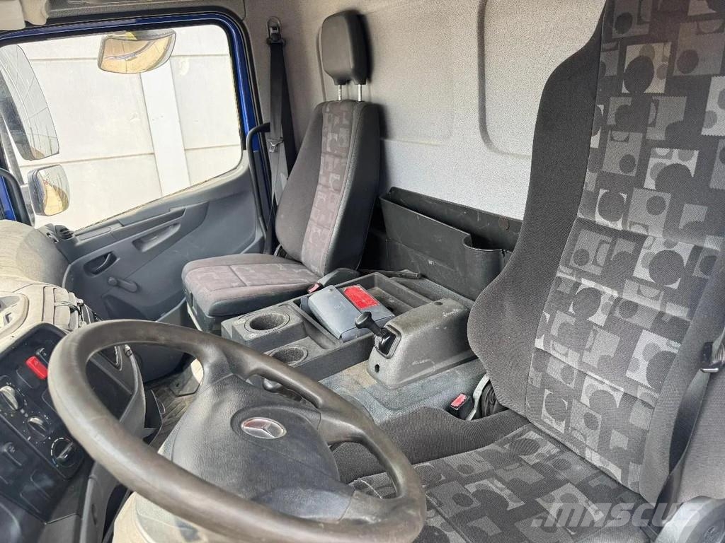 Mercedes-Benz Atego 815 4X2 3 WAY KIPPER FULL STEEL MANUAL GEAR 自卸式货车