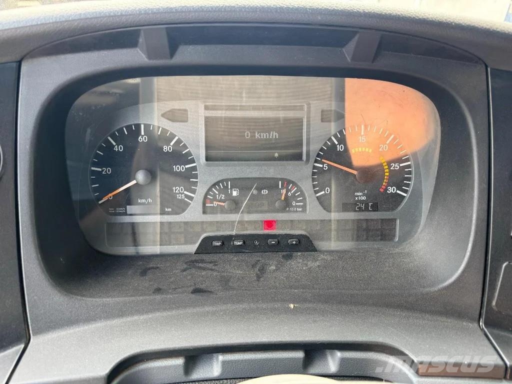Mercedes-Benz Atego 815 4X2 3 WAY KIPPER FULL STEEL MANUAL GEAR 自卸式货车