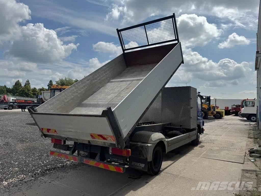 Mercedes-Benz Atego 815 4X2 3 WAY KIPPER FULL STEEL MANUAL GEAR 自卸式货车