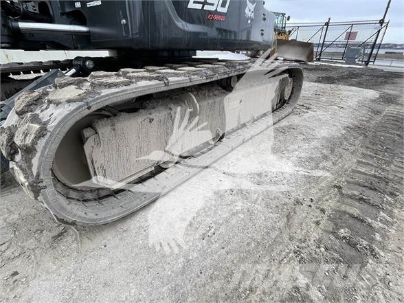 Bobcat E50R2 Міні-екскаватори < 7т