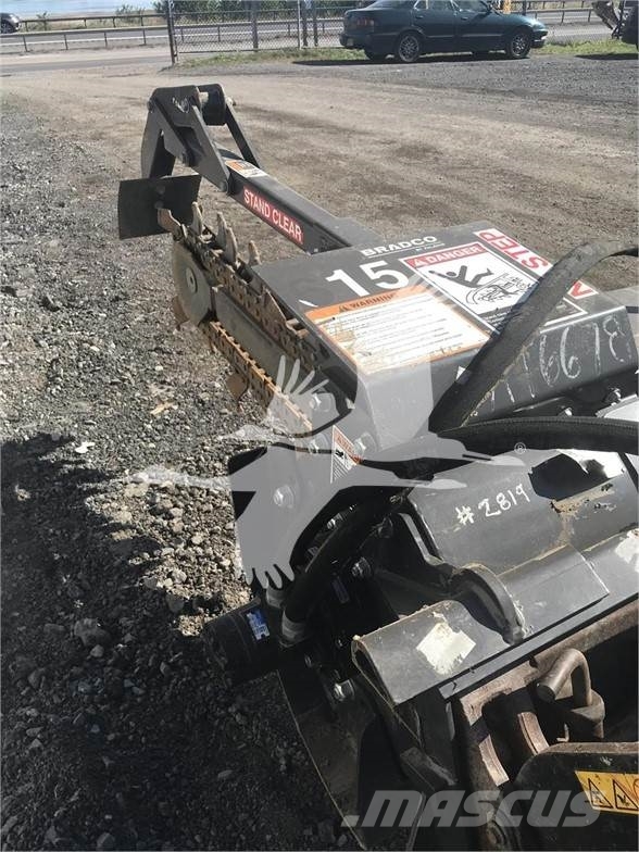 Bradco 615 트렌처