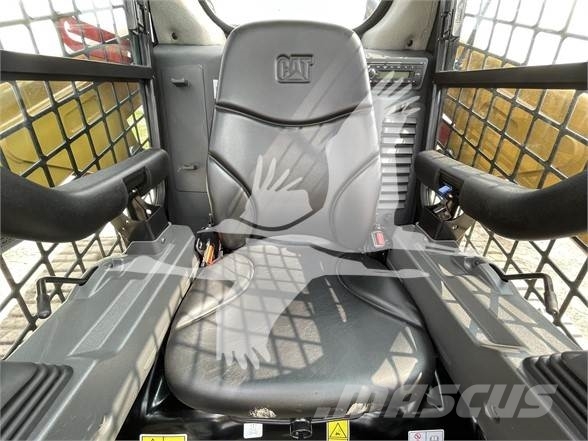 CAT 289D3 لوادر انزلاقية التوجيه