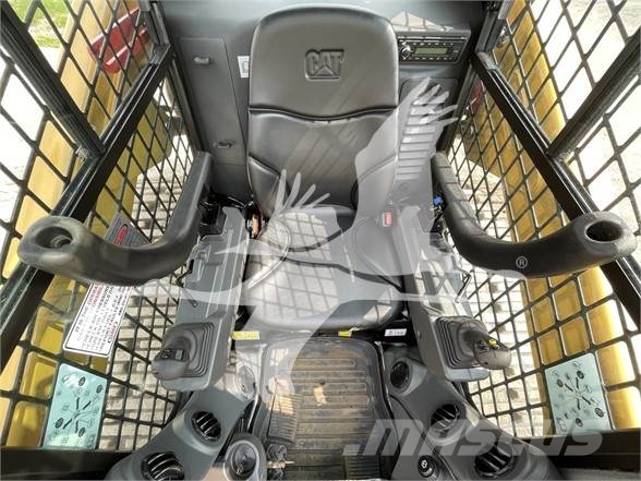 CAT 289D3 لوادر انزلاقية التوجيه