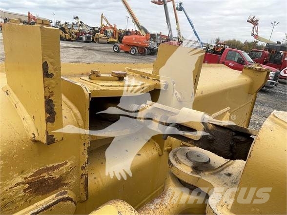 CAT D6T LGP Гусеничные бульдозеры