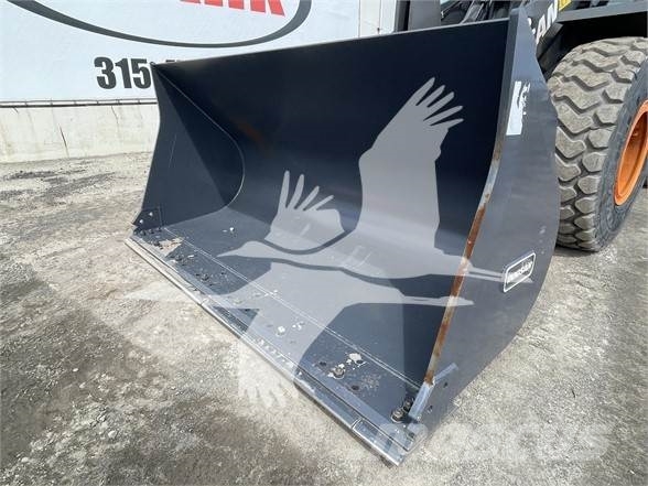 Develon DL250-7 ホイールローダー・タイヤショベル