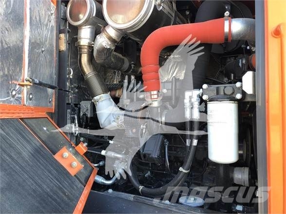 Doosan DL300 Tekerlekli yükleyiciler