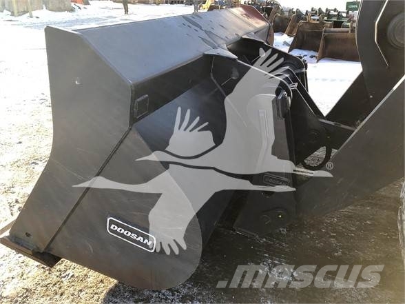 Doosan DL300 Tekerlekli yükleyiciler
