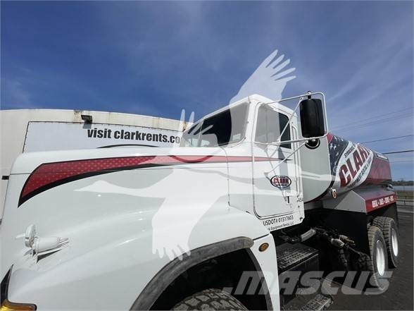 Freightliner FLD120 Vanningsvogn for støvdemping