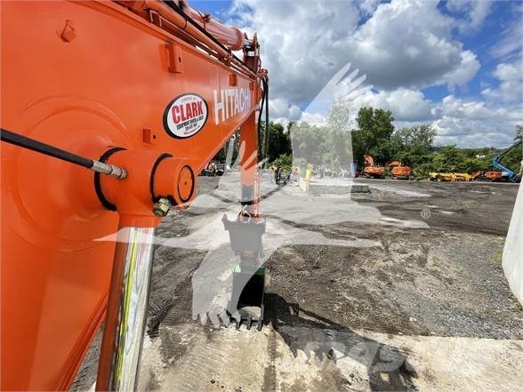 Hitachi ZX135US-6 Excavadoras de cadenas