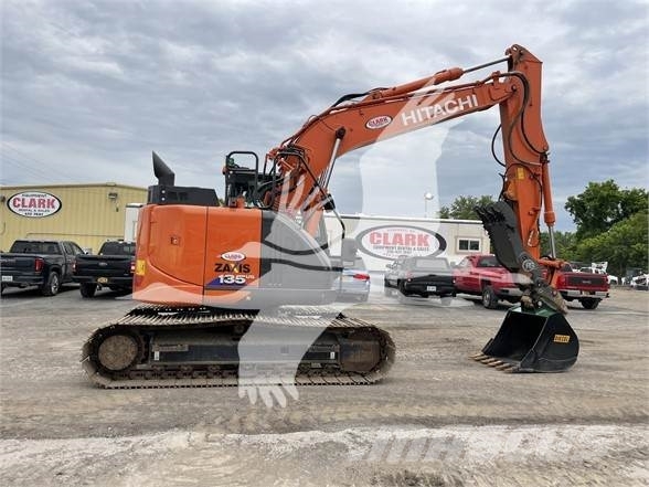 Hitachi ZX135US-6 Escavadeiras de esteiras