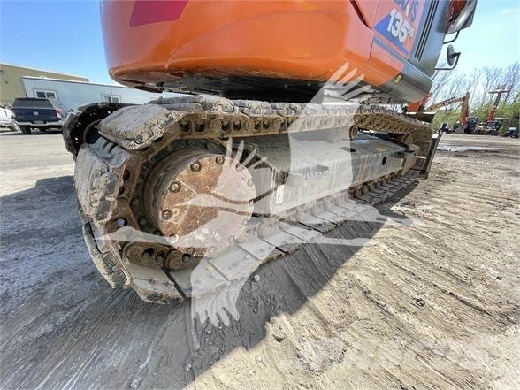 Hitachi ZX135US-6 Escavadeiras de esteiras
