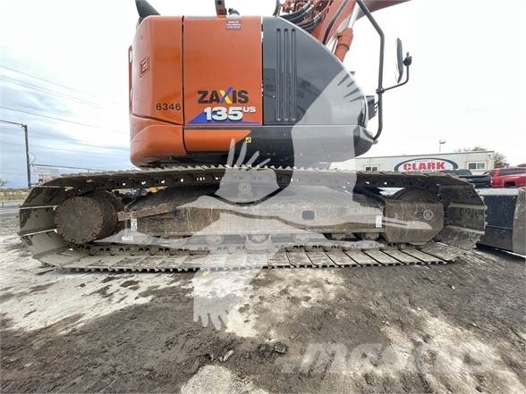 Hitachi ZX135USBL-6 حفارات زحافة