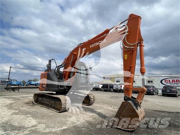 Hitachi ZX135USK-6 حفارات زحافة