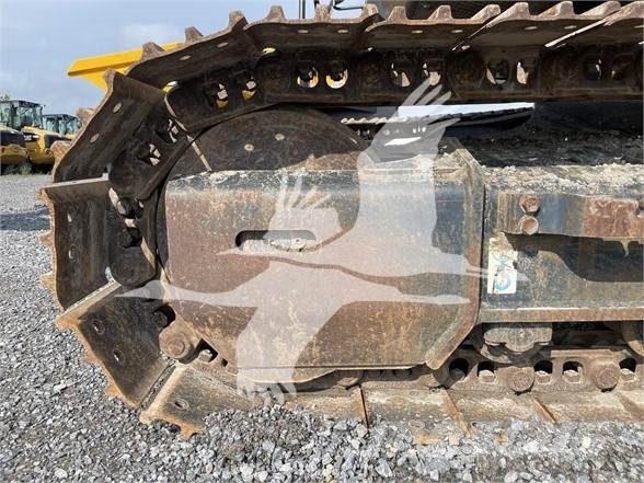 Hitachi ZX135USK-6 حفارات زحافة